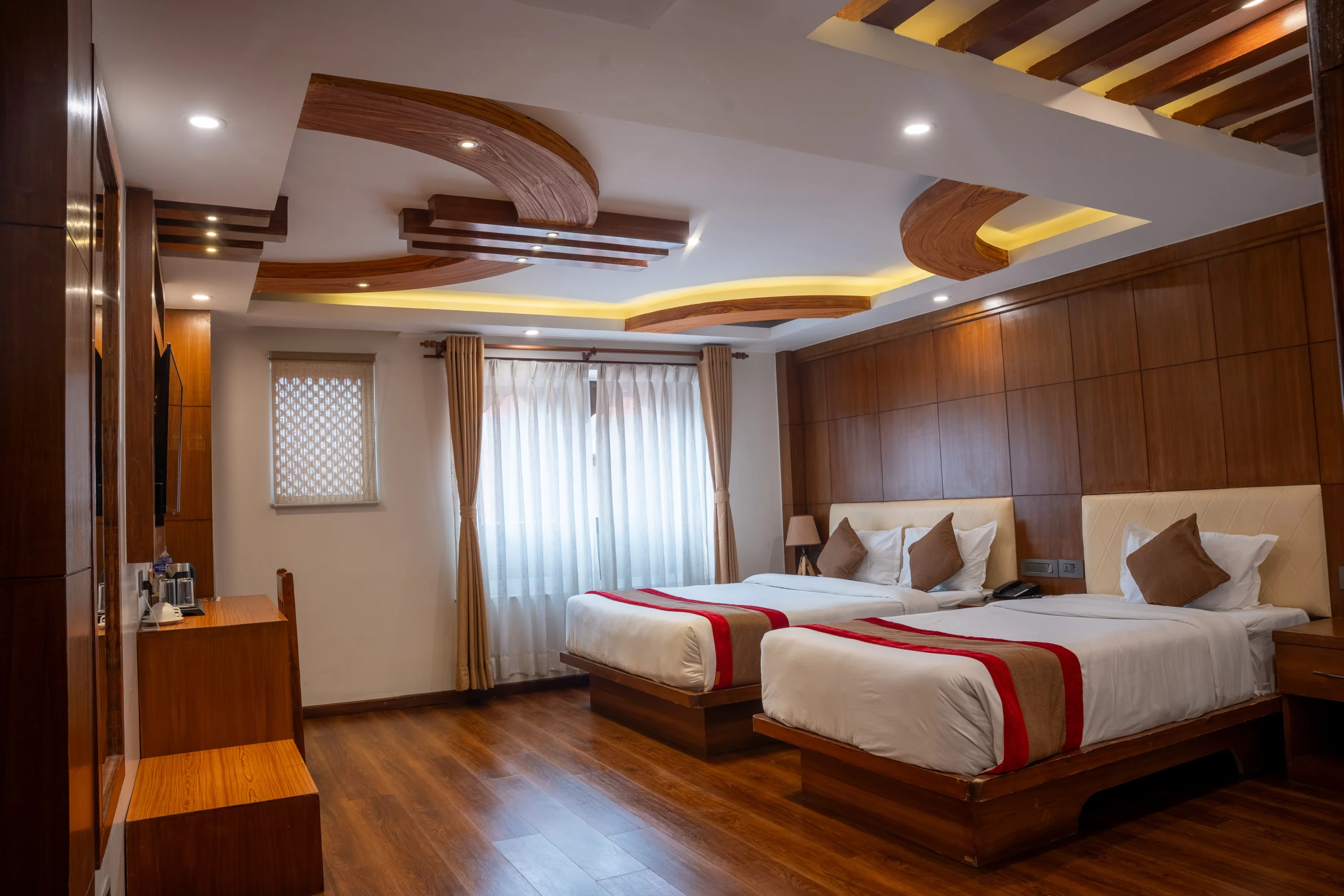 407 2 ( Family Room)