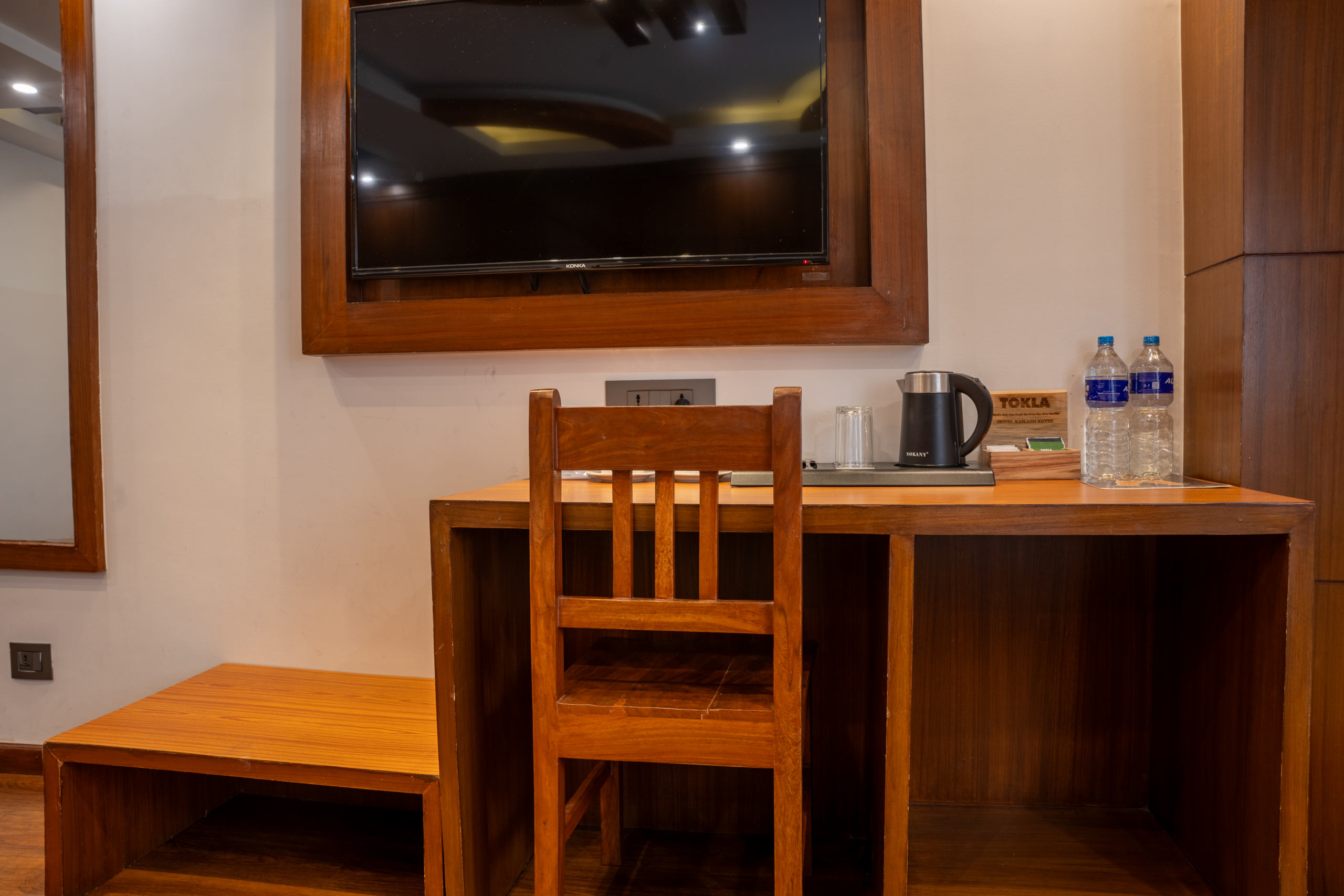 407 4( Family Room)