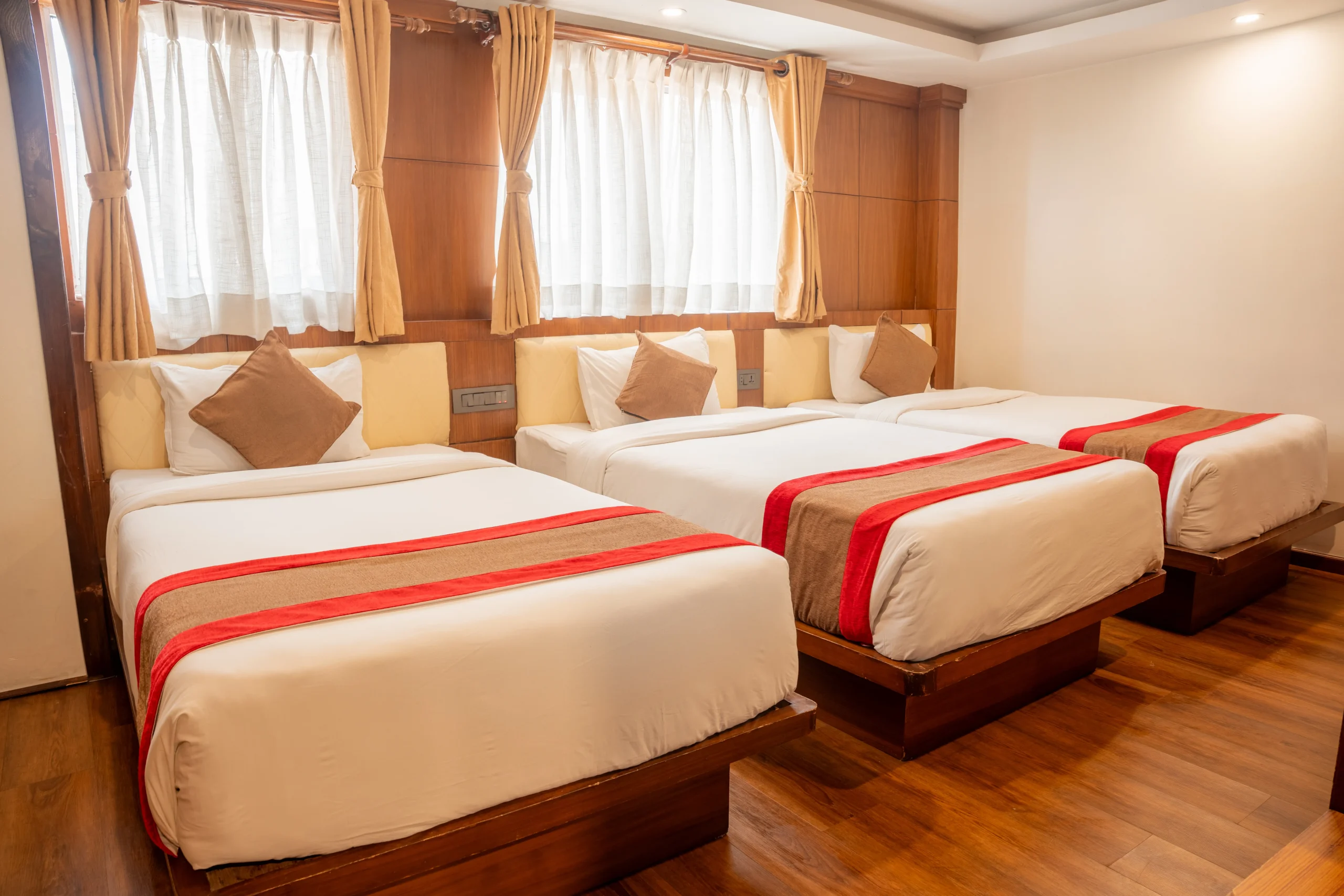 601 (2) ( Triple Room)