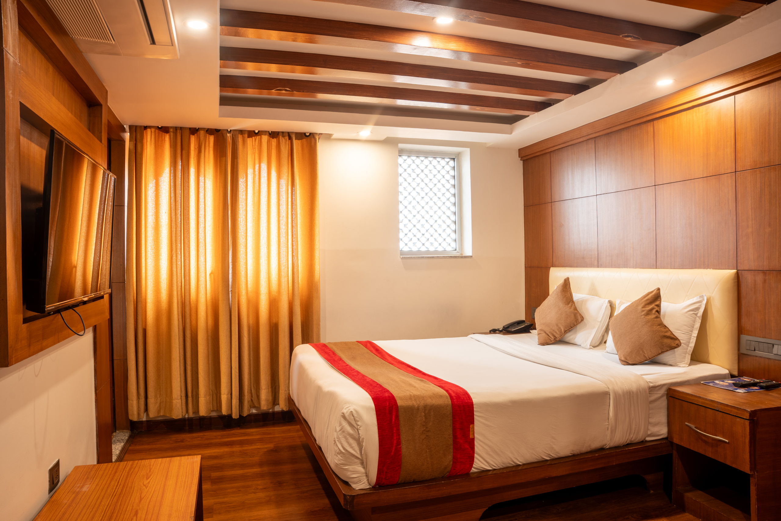 605( Single Double Room)